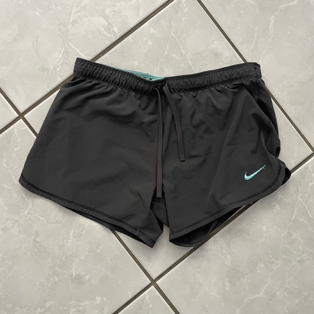 Nike Just Do It Women’s Grey Shorts